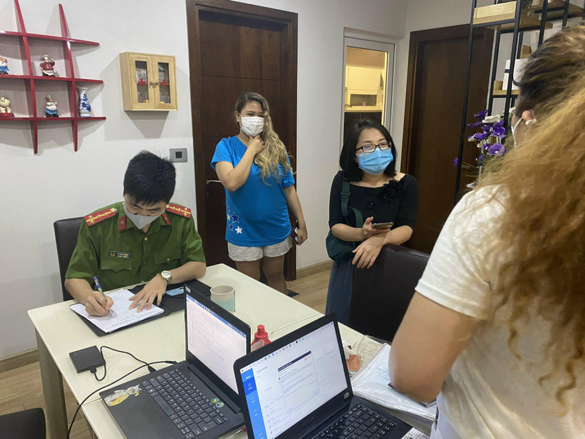 CAP Mễ Trì là một trong những đơn vị cơ sở nỗ lực hoàn thành sớm việc thu thập dữ liệu dân cư... CAP Mễ Trì là một trong những đơn vị cơ sở nỗ lực hoàn thành sớm việc thu thập dữ liệu dân cư...