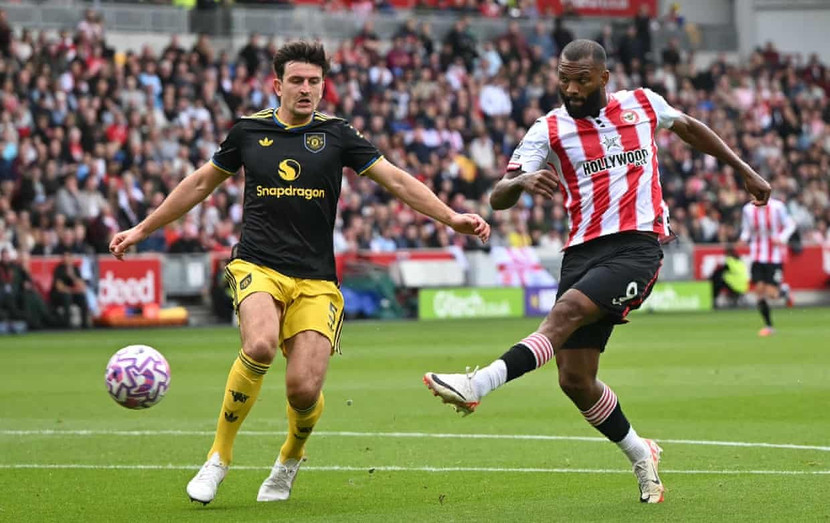 Brentford dẫn MU 2-0 chỉ sau 20 phút thi đấu
