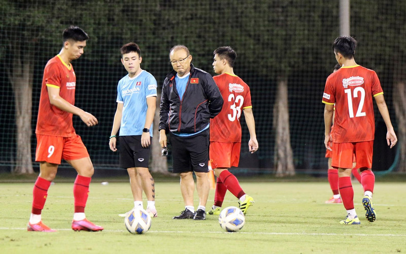 Thầy trò HLV Park Hang-seo trong buổi tập cuối trước khi lên đường sang Kyrgyzstan (Ảnh: VFF)