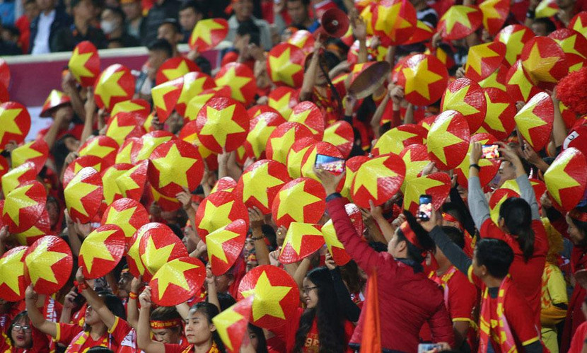 10.000 người hâm mộ sẽ được vào sân Mỹ Đình cổ vũ ĐT Việt Nam