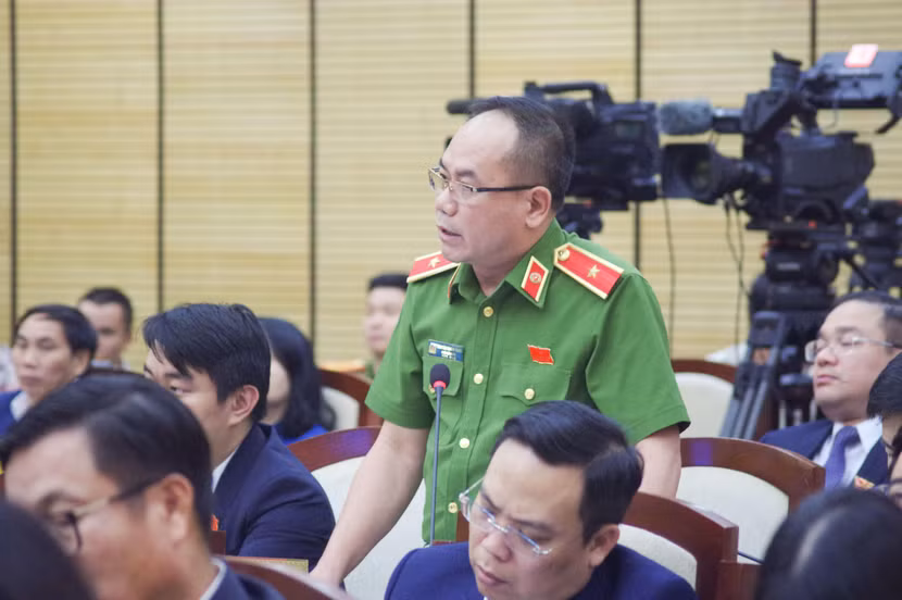 Thiếu tướng Nguyễn Thanh Tùng, Phó Giám đốc CATP Hà Nội làm rõ các vấn đề về PCCC ở các khu đô thị