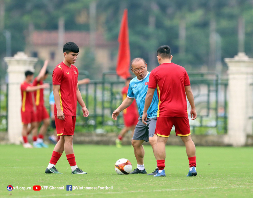 HLV Park muốn các học trò thắng đậm Timor Leste (Ảnh: VFF)