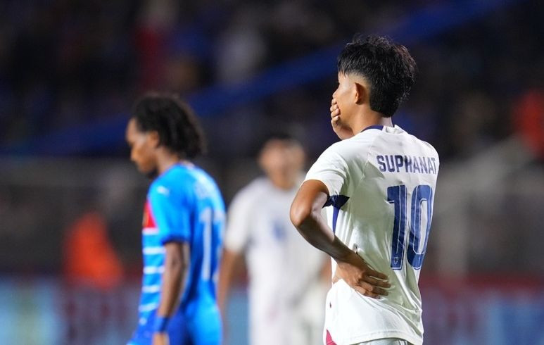Suphanat cùng ĐT Thái Lan bất ngờ thua Philippines