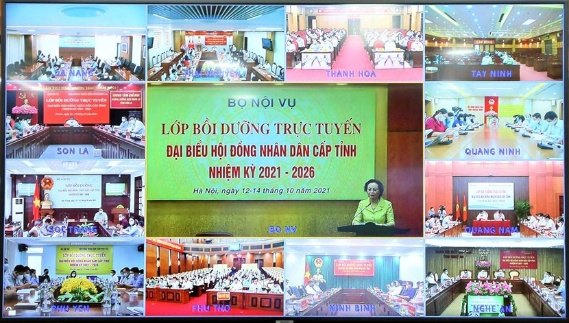 Lớp bồi dưỡng kết nối trực tuyến với điểm cầu các tỉnh, thành phố Lớp bồi dưỡng kết nối trực tuyến với điểm cầu các tỉnh, thành phố