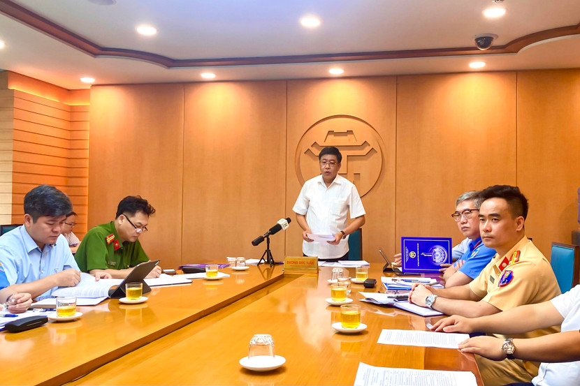 Phó Chủ tịch UBND TP Hà Nội Dương Đức Tuấn cho biết, dự kiến thành phố sẽ tăng gấp đôi mức xử phạt hành vi vi phạm trật tự ATGT
