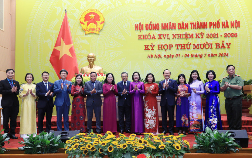 Phó Chủ tịch Quốc hội Nguyễn Thị Thanh cùng các đại biểu dự phiên khai mạc Phó Chủ tịch Quốc hội Nguyễn Thị Thanh cùng các đại biểu dự phiên khai mạc