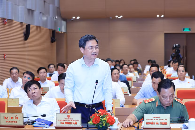Phó Chủ tịch UBND TP Hà Minh Hải trả lời vấn đề đại biểu quan tâm
