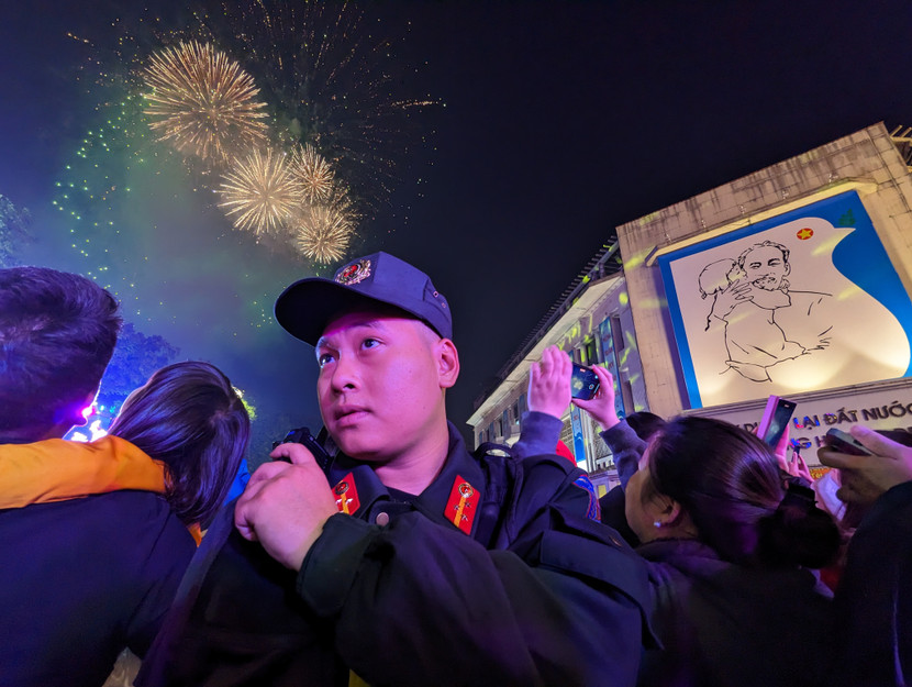 Hà Nội bắn pháo hoa ở 31 trận địa chào mừng 70 năm Ngày Giải phóng Thủ đô ảnh 1 Hà Nội bắn pháo hoa ở 31 trận địa chào mừng 70 năm Ngày Giải phóng Thủ đô ảnh 1