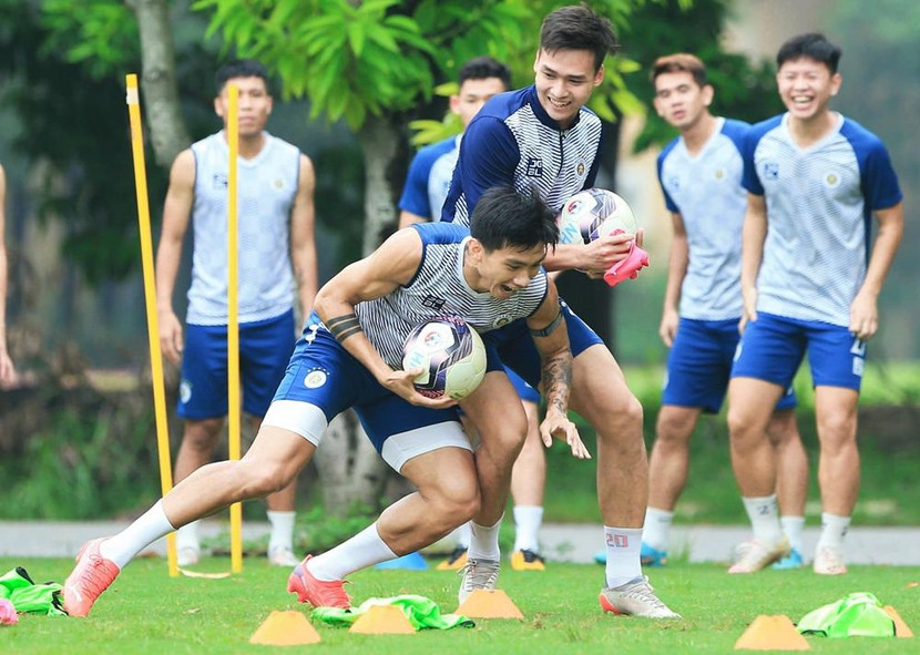 Một buổi tập của CLB Hà Nội ở đại bản doanh (Ảnh: HNFC)