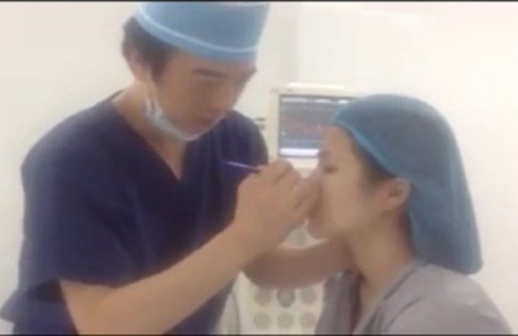 Ca sĩ Hương Tràm nâng mũi vì nhân tướng học! ảnh 1