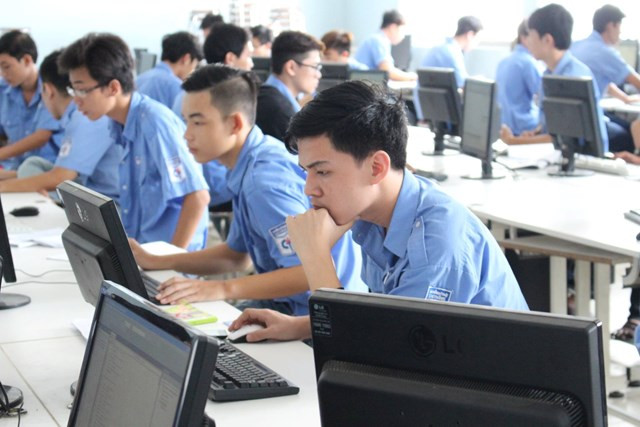Hà Nội đặt mục tiêu giai đoạn 2023 – 2025 phấn đấu trên 90% học sinh, sinh viên giáo dục nghề nghiệp được tuyên truyền và tích cực thực hiện Quy tắc ứng xử trên mạng xã hội Hà Nội đặt mục tiêu giai đoạn 2023 – 2025 phấn đấu trên 90% học sinh, sinh viên giáo dục nghề nghiệp được tuyên truyền và tích cực thực hiện Quy tắc ứng xử trên mạng xã hội