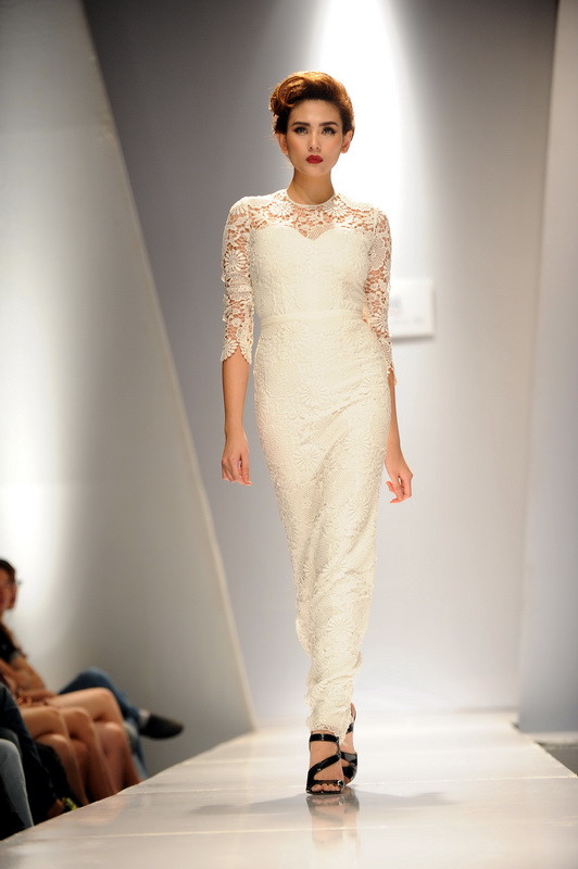 Hồng Quế đọ dáng, khoe chân với Hà Anh, Hoàng Yến ảnh 8