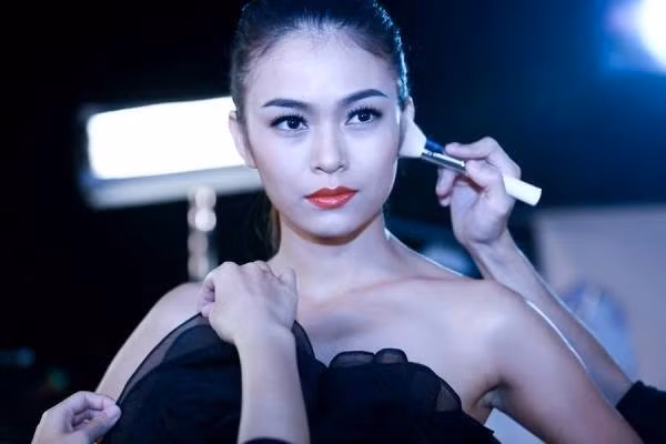 Mâu Thanh Thủy đã tỉnh nhưng không nhớ lý do phải vào viện ảnh 1