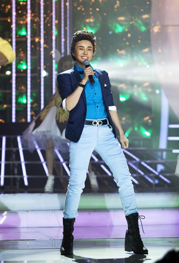 Con trai Hoài Linh gây sốc vì giả gái "quá giống" ảnh 3