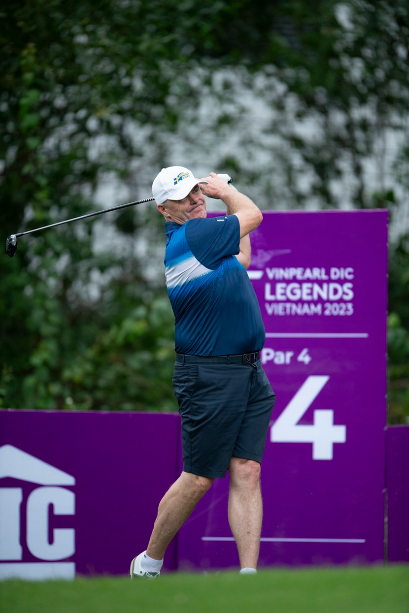 Các golfer huyền thoại vung gậy ở Vinpearl DIC Legends Việt Nam 2023 Các golfer huyền thoại vung gậy ở Vinpearl DIC Legends Việt Nam 2023