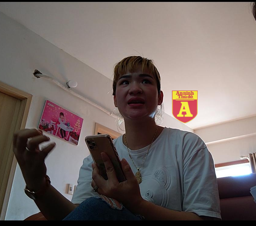 Đối tượng Đinh Thị Bình tại thời điểm phóng viên thâm nhập Đối tượng Đinh Thị Bình tại thời điểm phóng viên thâm nhập