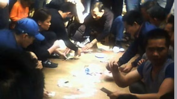 Tệ nạn cờ bạc đầu xuân năm mới gia tăng ảnh 1