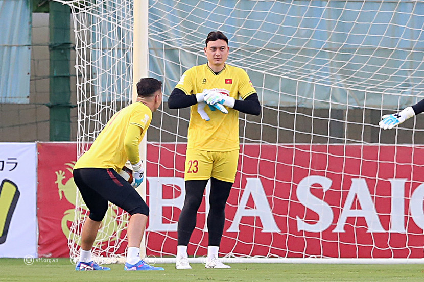 Đặng Văn Lâm trong buổi tập chiều 31-8 cùng ĐT Việt Nam Đặng Văn Lâm trong buổi tập chiều 31-8 cùng ĐT Việt Nam