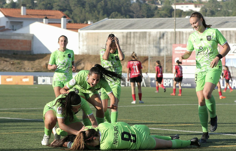 Lank FC của Huỳnh Như tạm thoát hiểm ở chặng cuối