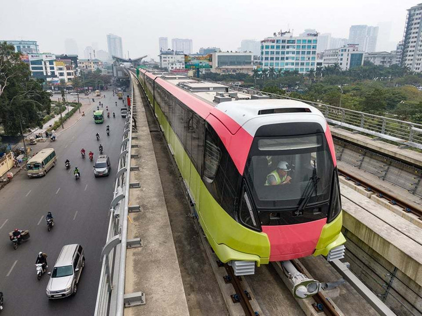 Tàu tuyến metro Nhổn - ga Hà Nội chạy thử nghiệm
