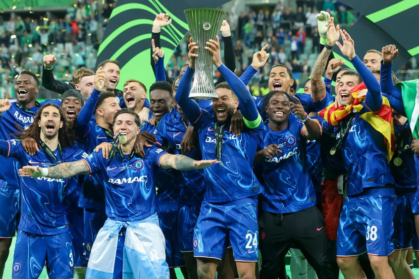 Chiến quả ngọt ngào của thầy trò Enzo Maresca