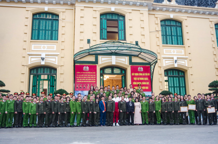 Giám đốc CATP Hà Nội cùng 130 gương tiêu biểu có thành tích xuất sắc