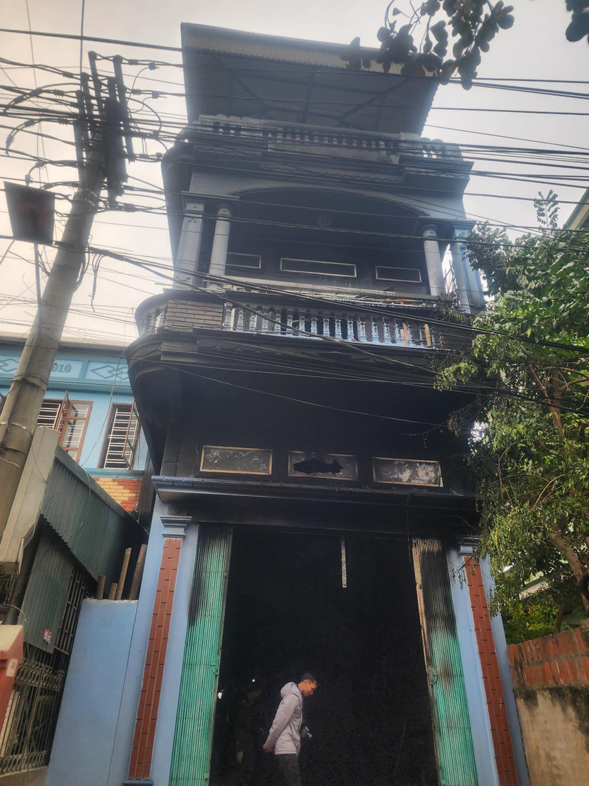 Căn nhà xảy ra cháy