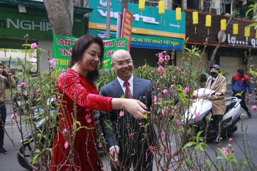 Hà Nội tổ chức 83 điểm chợ hoa Xuân phục vụ Tết Nguyên đán Giáp Thìn 2024 Hà Nội tổ chức 83 điểm chợ hoa Xuân phục vụ Tết Nguyên đán Giáp Thìn 2024