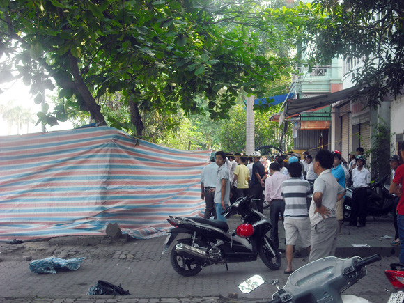 Phát hiện thi thể nam thanh niên bị giết trong đêm khuya ảnh 1