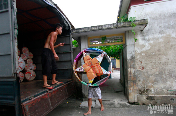 Gấp gáp những chuyến đèn ông sao ra phố ảnh 14