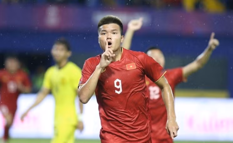 Văn Tùng chơi rất hay trên hàng công U22 Việt Nam