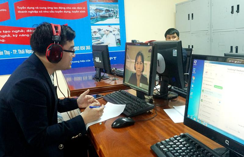 Doanh nghiệp phỏng vấn người lao động bằng hình thức online