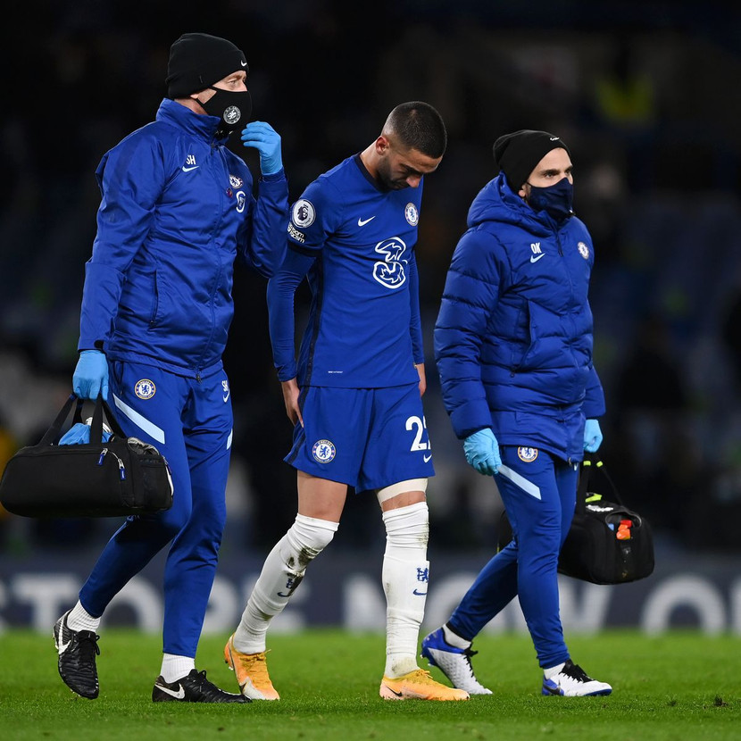 Hakim Ziyech một lần nữa gặp chấn thương Hakim Ziyech một lần nữa gặp chấn thương