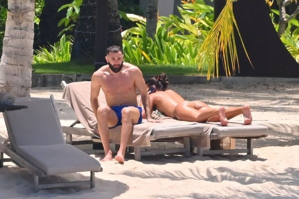 Karim Benzema rất đào hoa