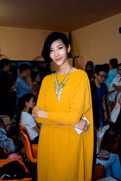 Hoàng Thùy dắt tay "đàn em" vào nghề ảnh 2