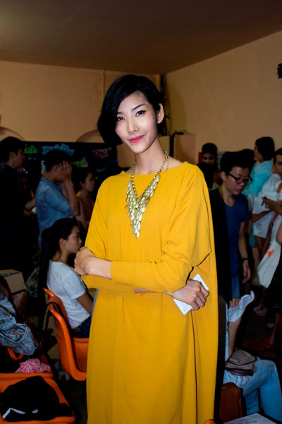 Hoàng Thùy dắt tay "đàn em" vào nghề ảnh 2