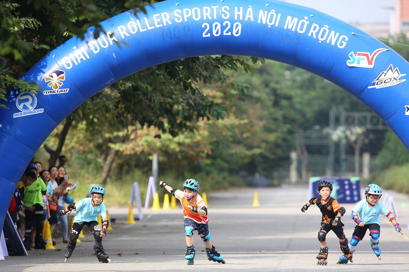 Giải đua Roller Sports Hà Nội mở rộng 2020 diễn ra đầy cuốn hút