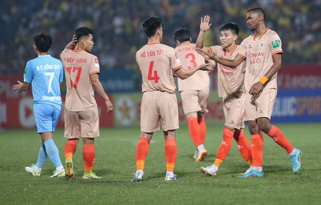 CLB Công an Hà Nội từng thắng Nam Định 4-0 ở V-League 2023 CLB Công an Hà Nội từng thắng Nam Định 4-0 ở V-League 2023