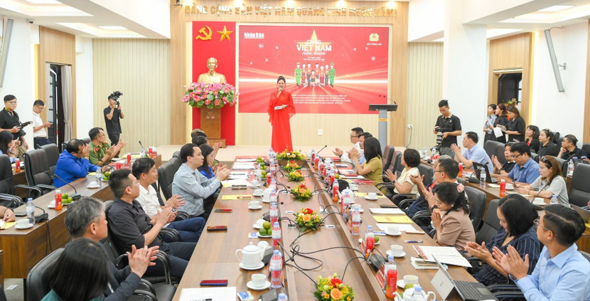 Toàn cảnh họp báo sự kiện đi bộ toàn quốc “Cùng Việt Nam tiến bước”