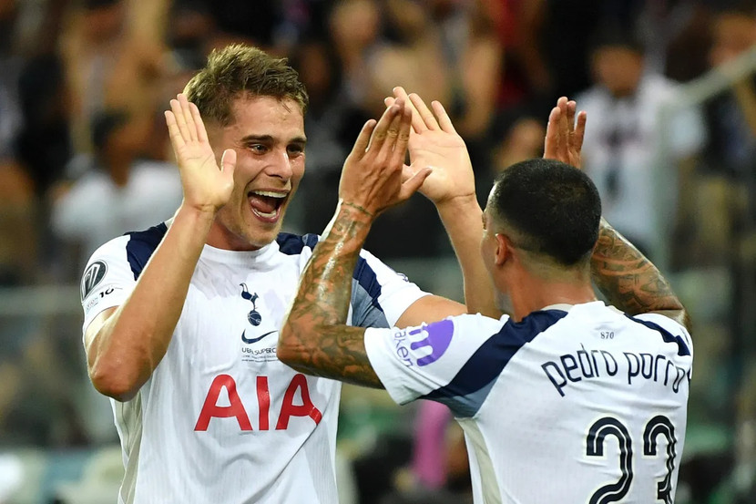 Tottenham dẫn bàn trong phần lớn thời gian trận Siêu cúp