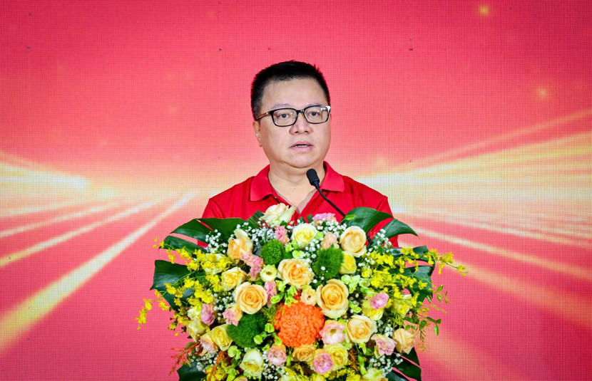 Ông Lê Quốc Minh, Ủy viên Trung ương Đảng, Tổng Biên tập Báo Nhân Dân phát biểu tại Lễ phát động