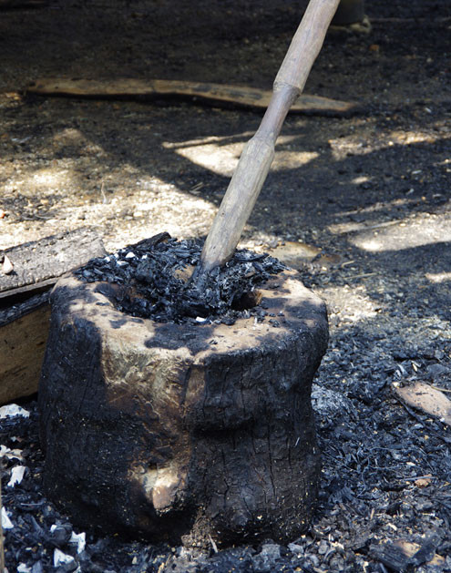 Đỏ hoen khóe mắt, tận nhìn nhà Lang người Mường sau cháy ảnh 13