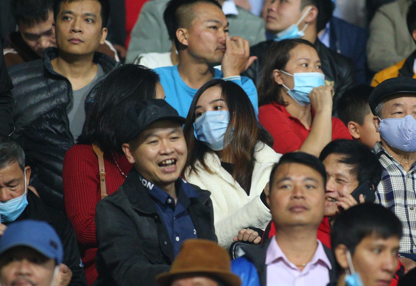 Công Phượng chưa thể tỏa sáng trước sự cổ vũ của vợ mới cưới Công Phượng chưa thể tỏa sáng trước sự cổ vũ của vợ mới cưới