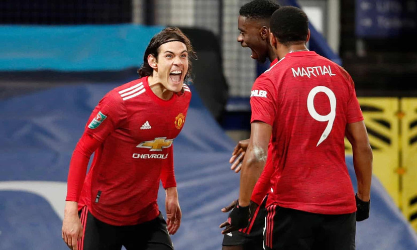 Cavani và Martial ghi bàn giúp M.U vào bán kết