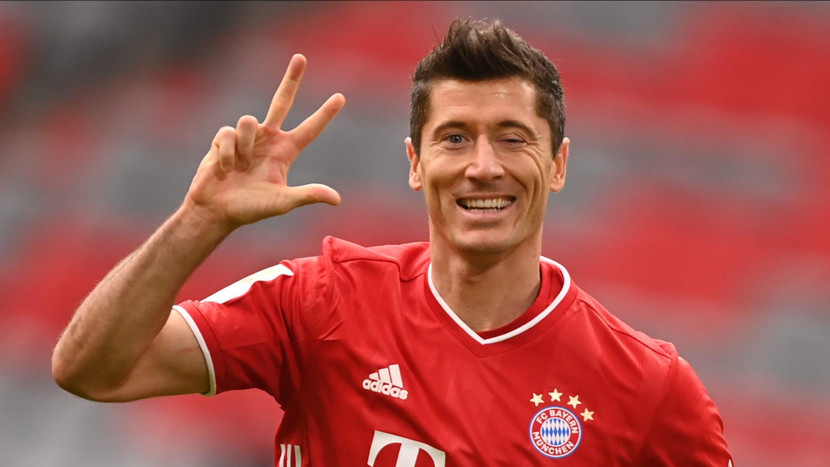 Lewandowski suýt là người M.U