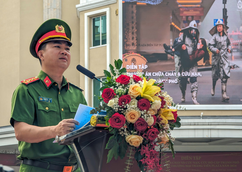 Đại tá Dương Đức Hải, Phó Giám đốc CATP chỉ đạo tại buổi diễn tập