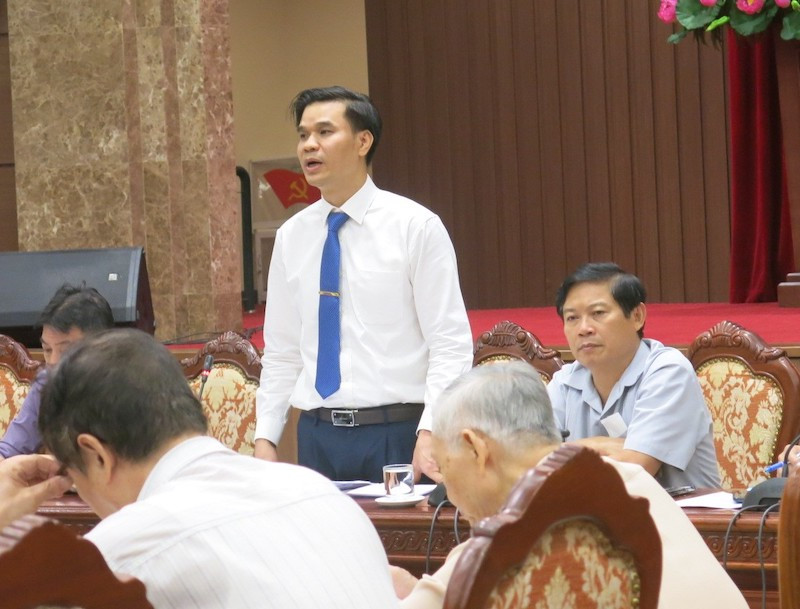 Phó Chủ tịch UBND quận Nam Từ Liêm Nguyễn Quốc Nam thông tin tại hội nghị