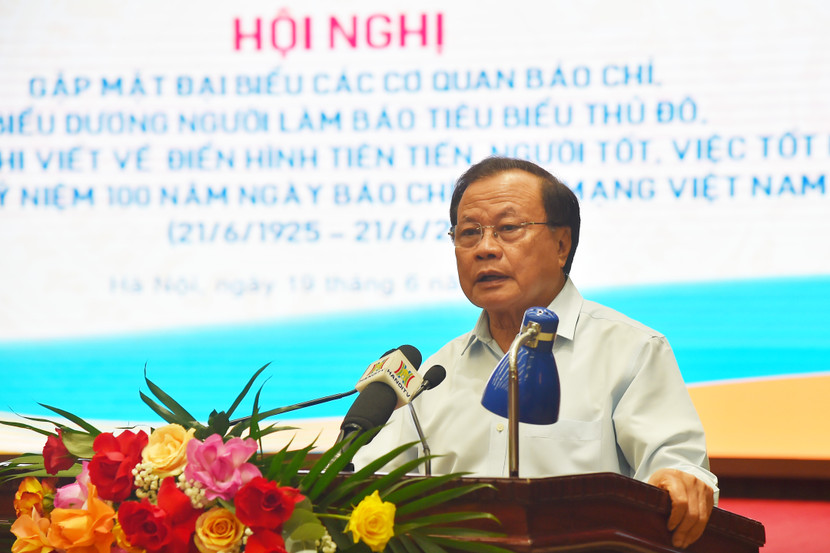 Đồng chí Phạm Quang Nghị, nguyên Ủy viên Bộ Chính trị, nguyên Bí thư Thành uỷ Hà Nội chia sẻ tại hội nghị Đồng chí Phạm Quang Nghị, nguyên Ủy viên Bộ Chính trị, nguyên Bí thư Thành uỷ Hà Nội chia sẻ tại hội nghị