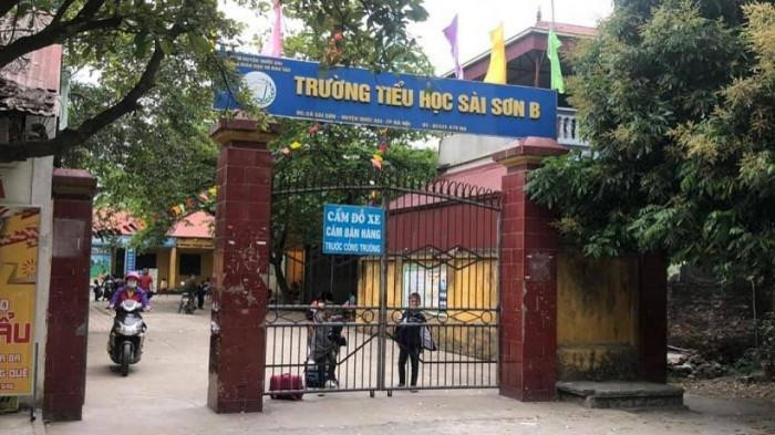 Cô Nguyễn Thị Tuất tố bị Hiệu trưởng trường Tiểu học Sài Sơn B trù dập