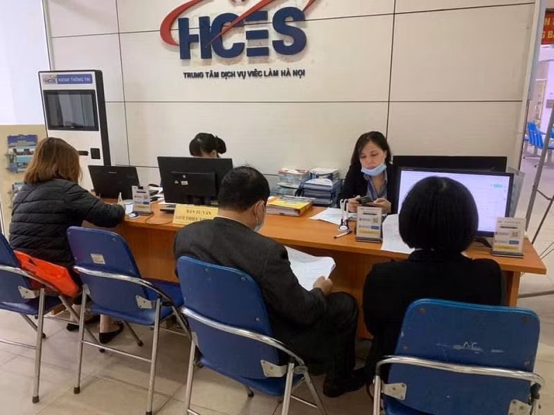 Người lao động tham gia tuyển dụng tại Hà Nội